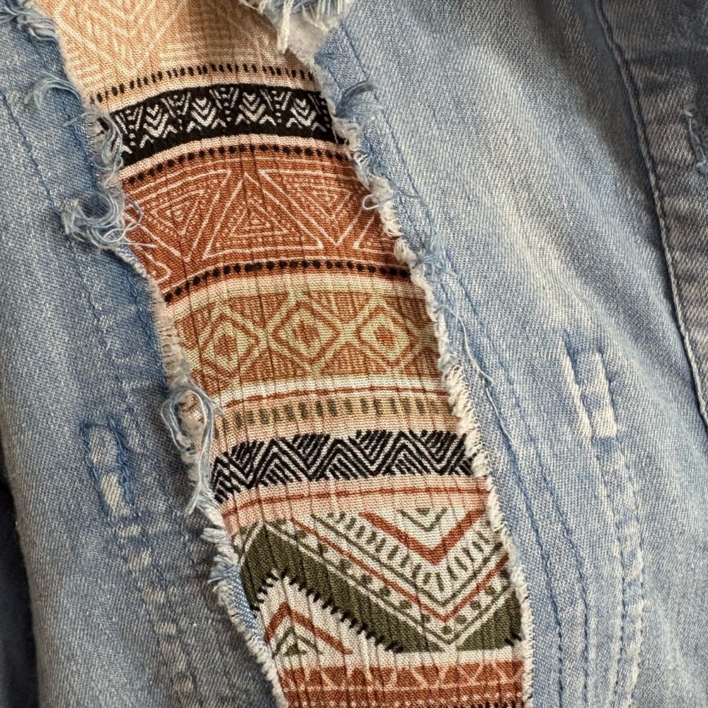 Pol Western Aztec Patchwork Button Front Shirt De… - image 6